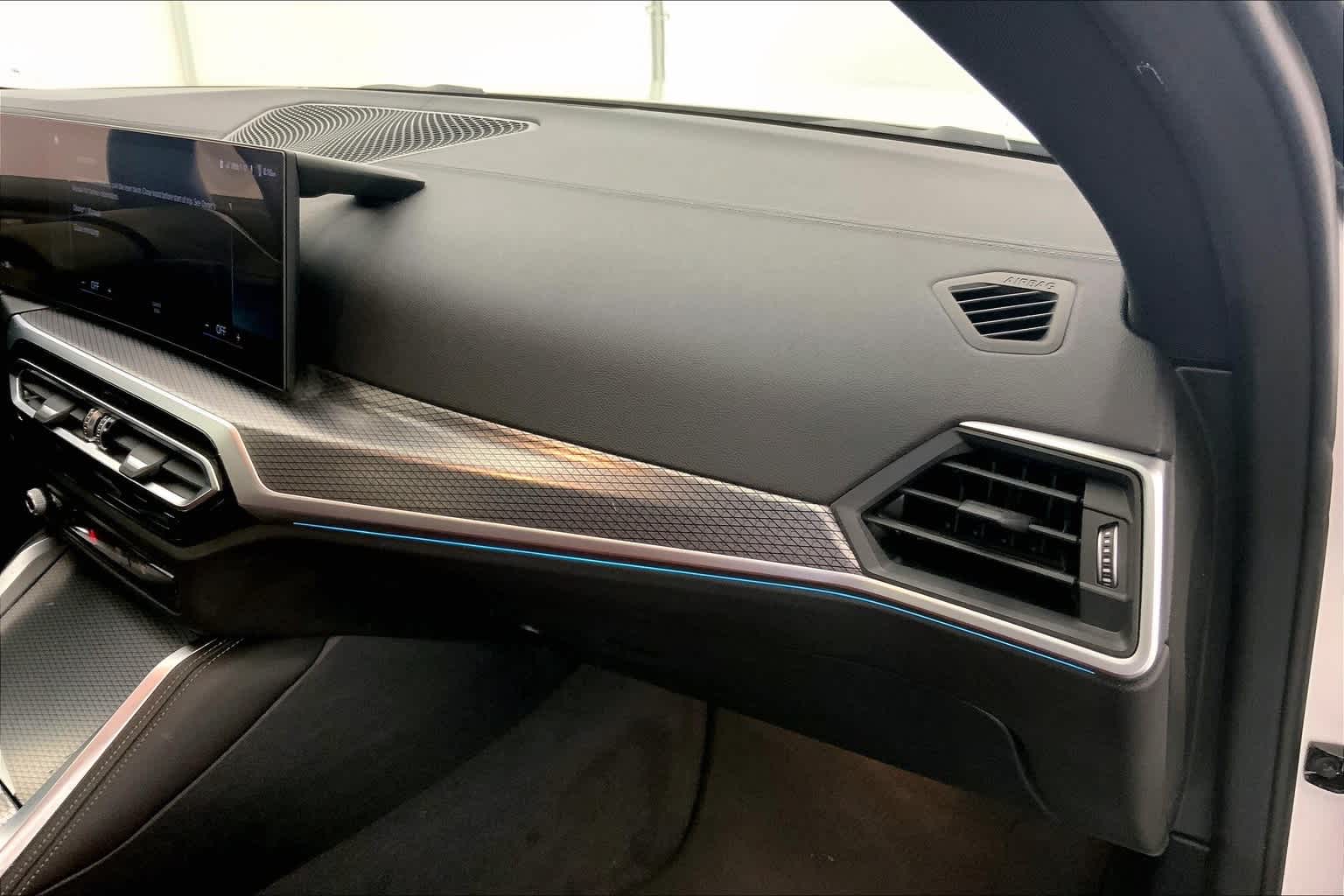 Thumbnail: 2022 BMW i4 - 23