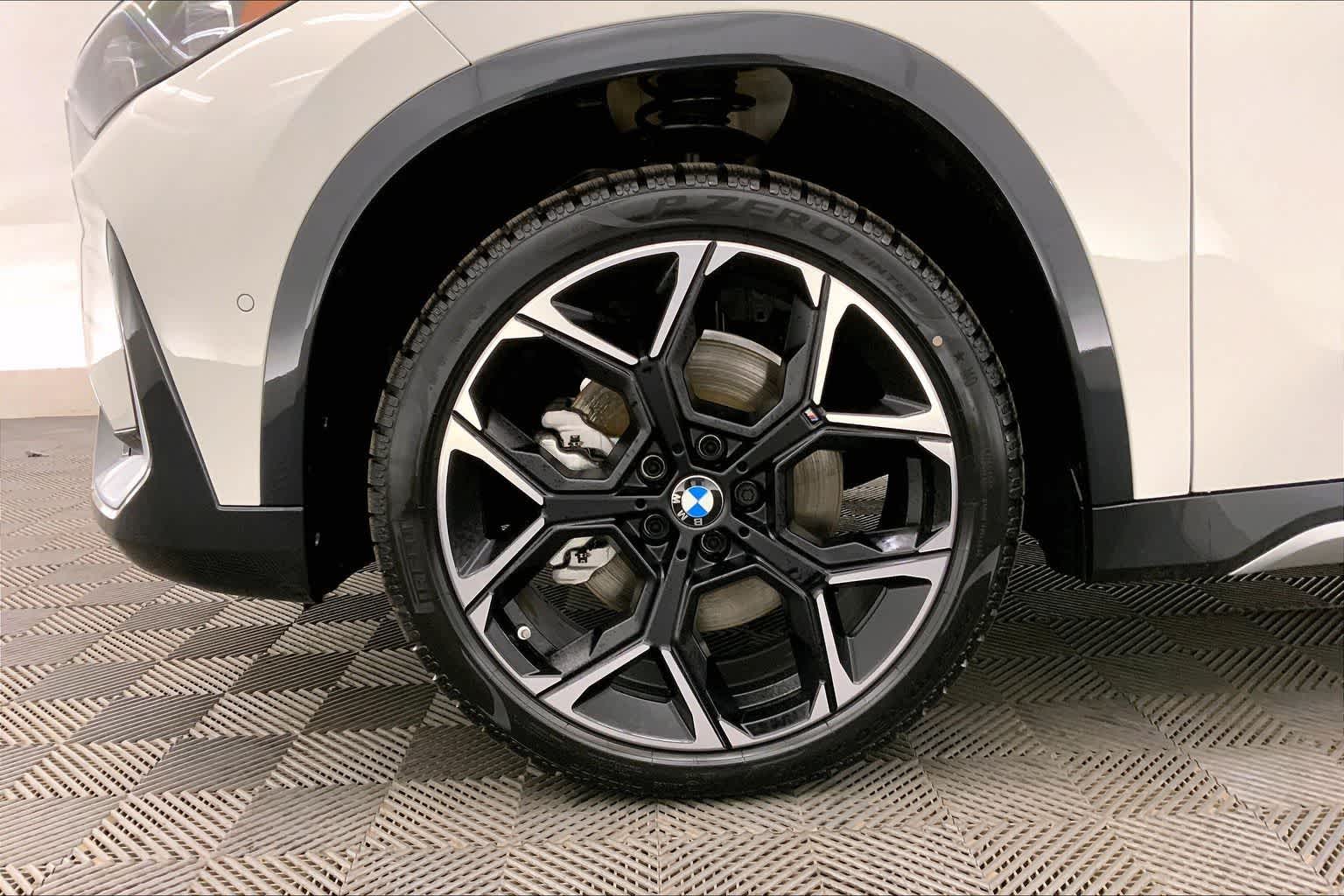 Thumbnail: 2026 BMW X1 - 8