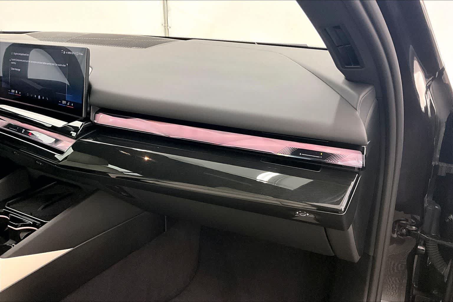 Thumbnail: 2026 BMW 5 Series - 23