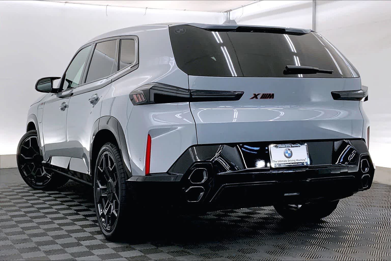 Thumbnail: 2026 BMW XM - 4