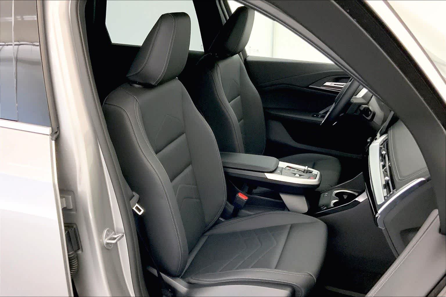 Thumbnail: 2025 BMW X1 - 13