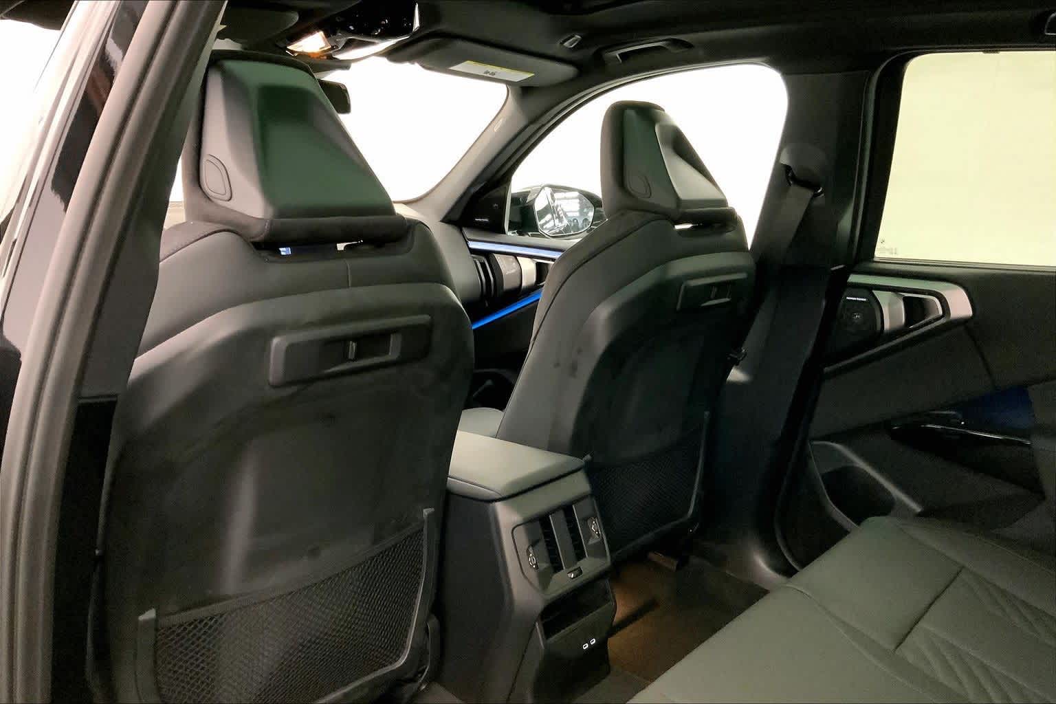 Thumbnail: 2026 BMW X3 - 12