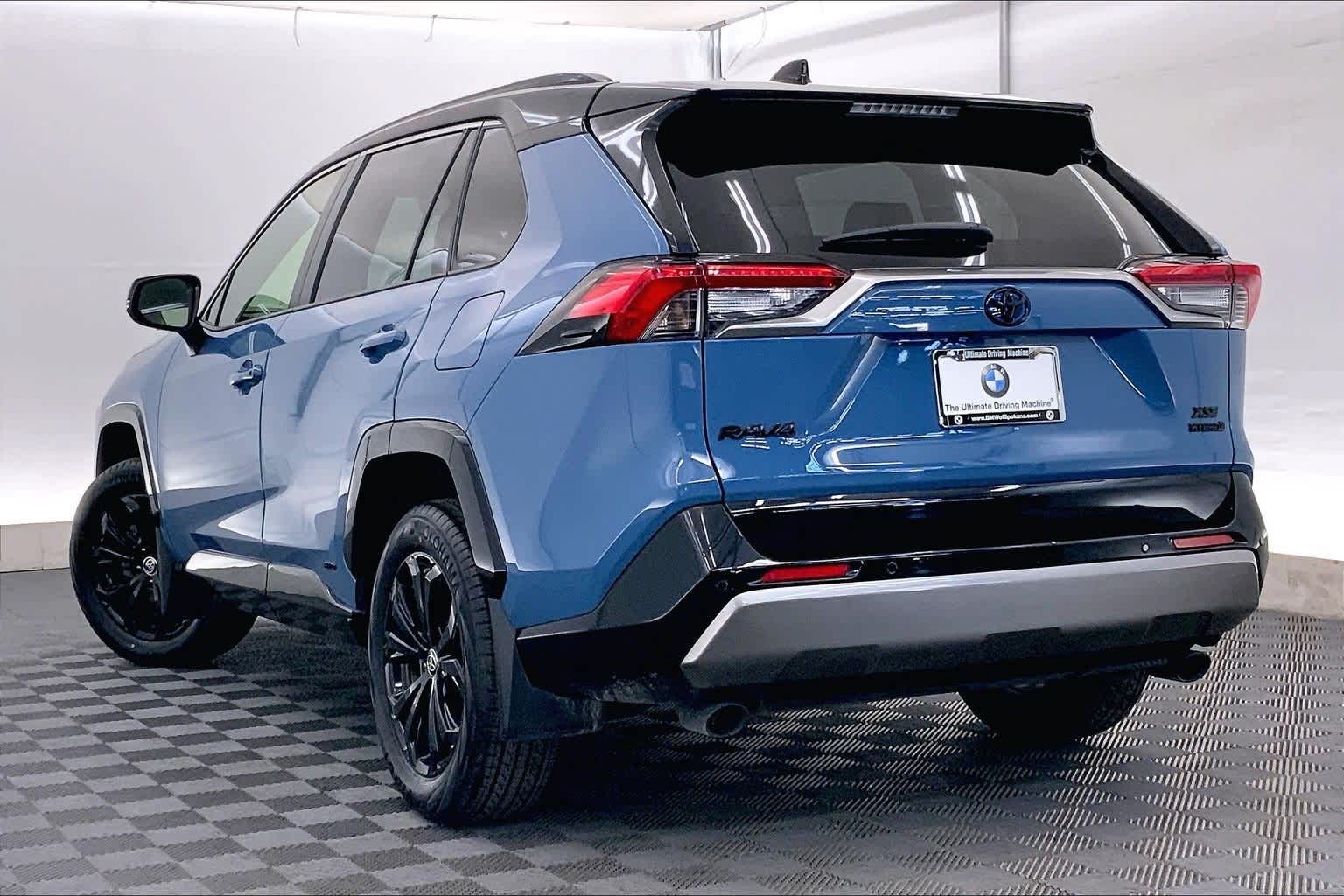 Thumbnail: 2024 Toyota RAV4 - 4