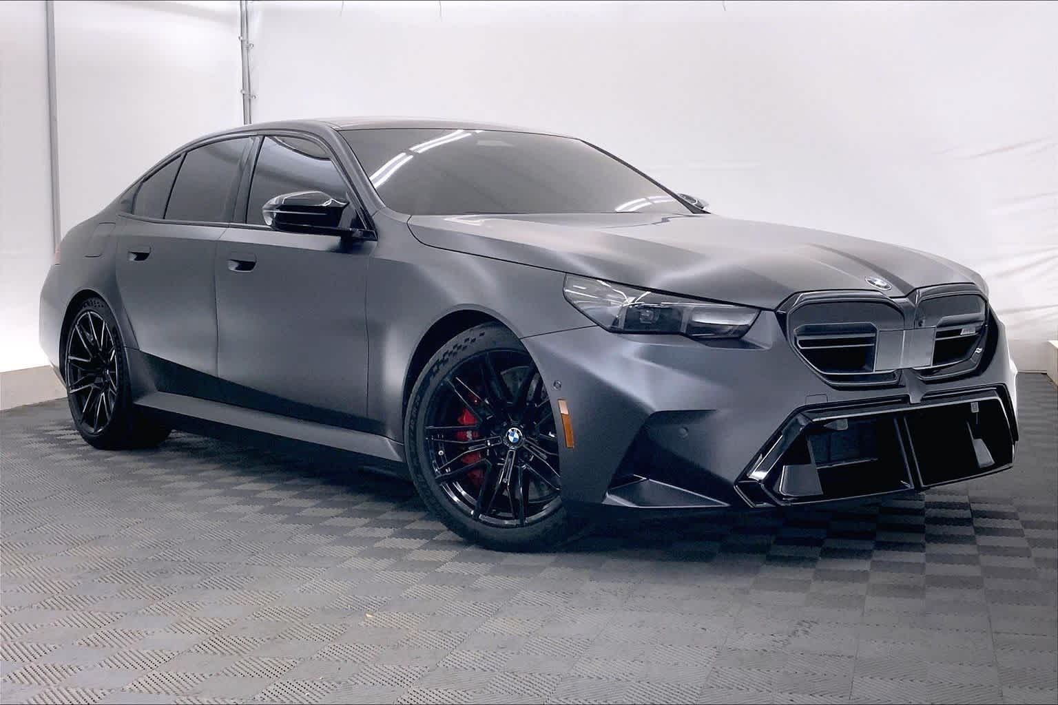 Thumbnail: 2026 BMW M5 - 21
