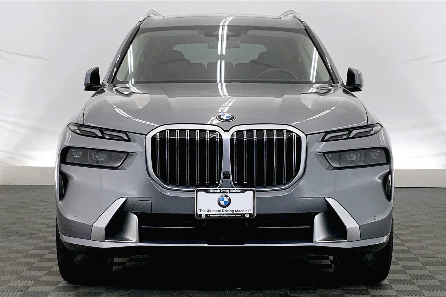 Thumbnail: 2024 BMW X7 - 6