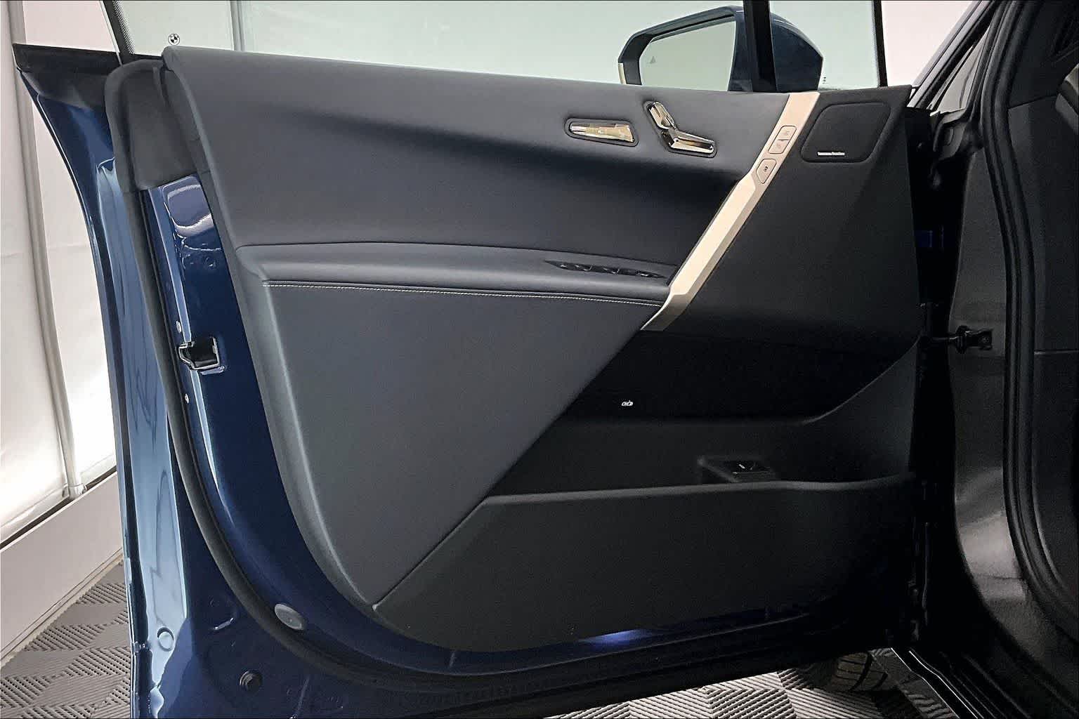 Thumbnail: 2024 BMW iX - 27