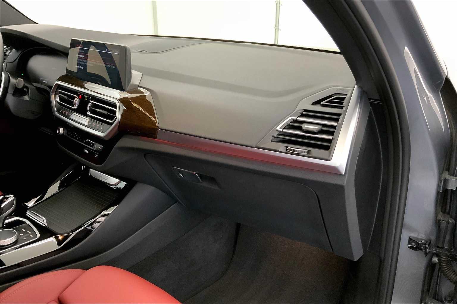 Thumbnail: 2024 BMW X3 - 23