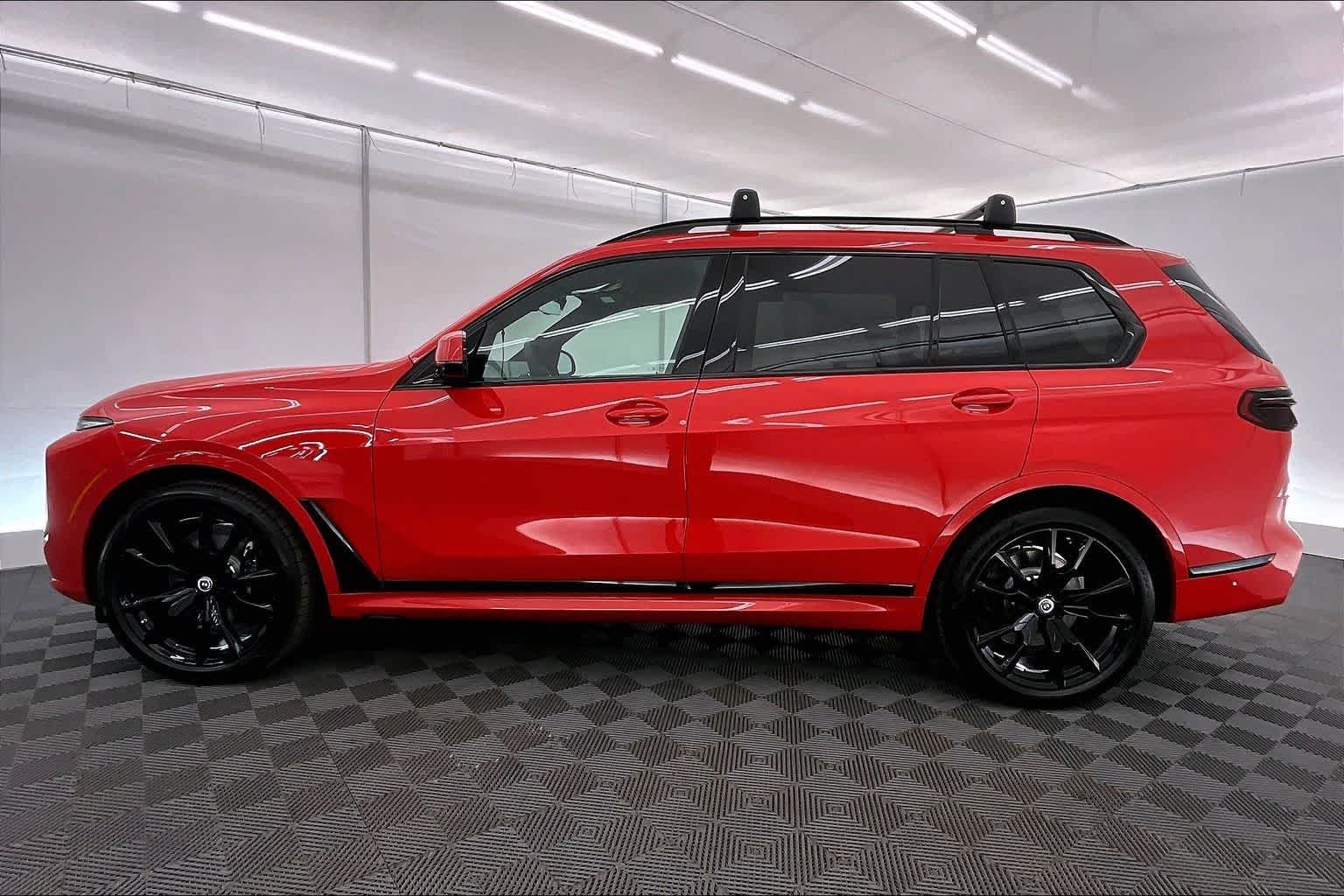 Thumbnail: 2026 BMW X7 - 3
