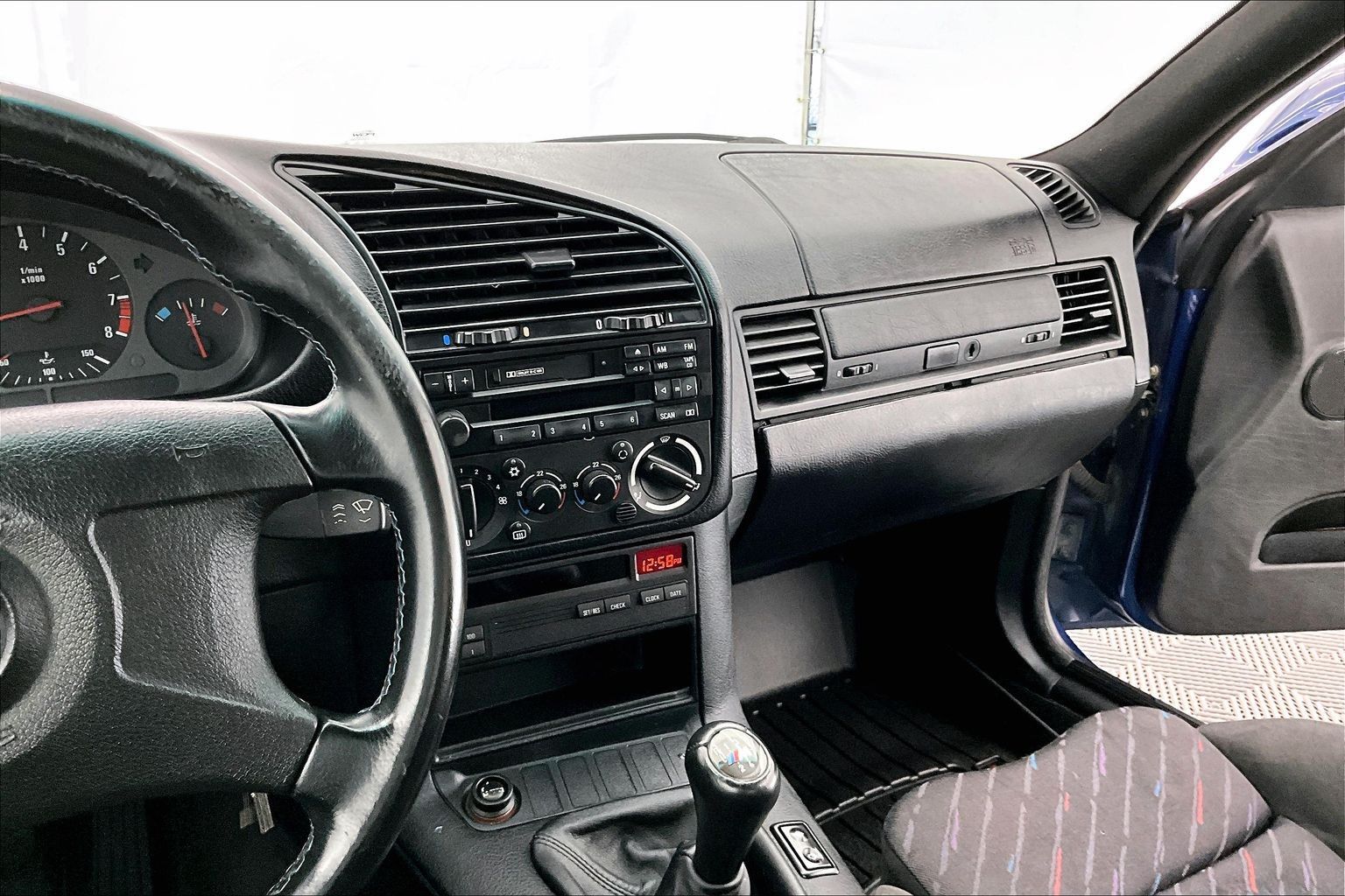 Thumbnail: 1994 BMW M3 - 14