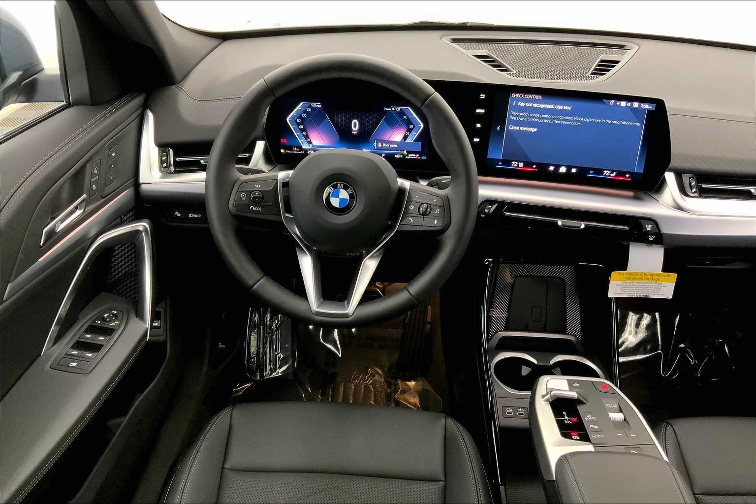 Thumbnail: 2025 BMW X2 - 15