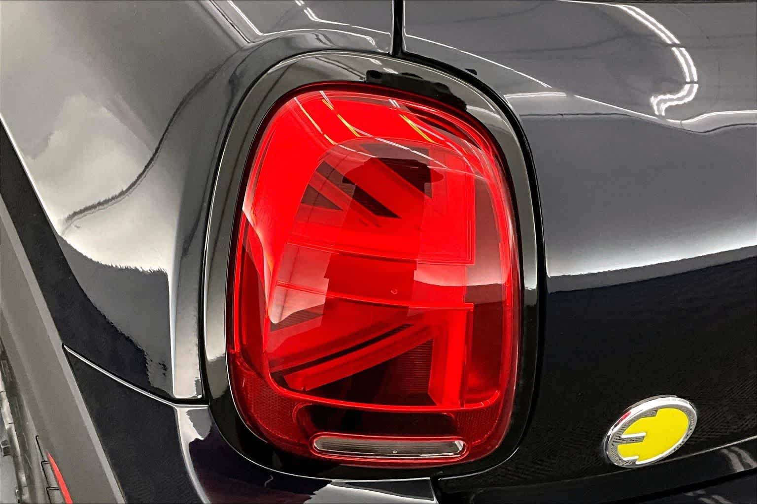 Thumbnail: 2024 MINI Cooper Hardtop - 31