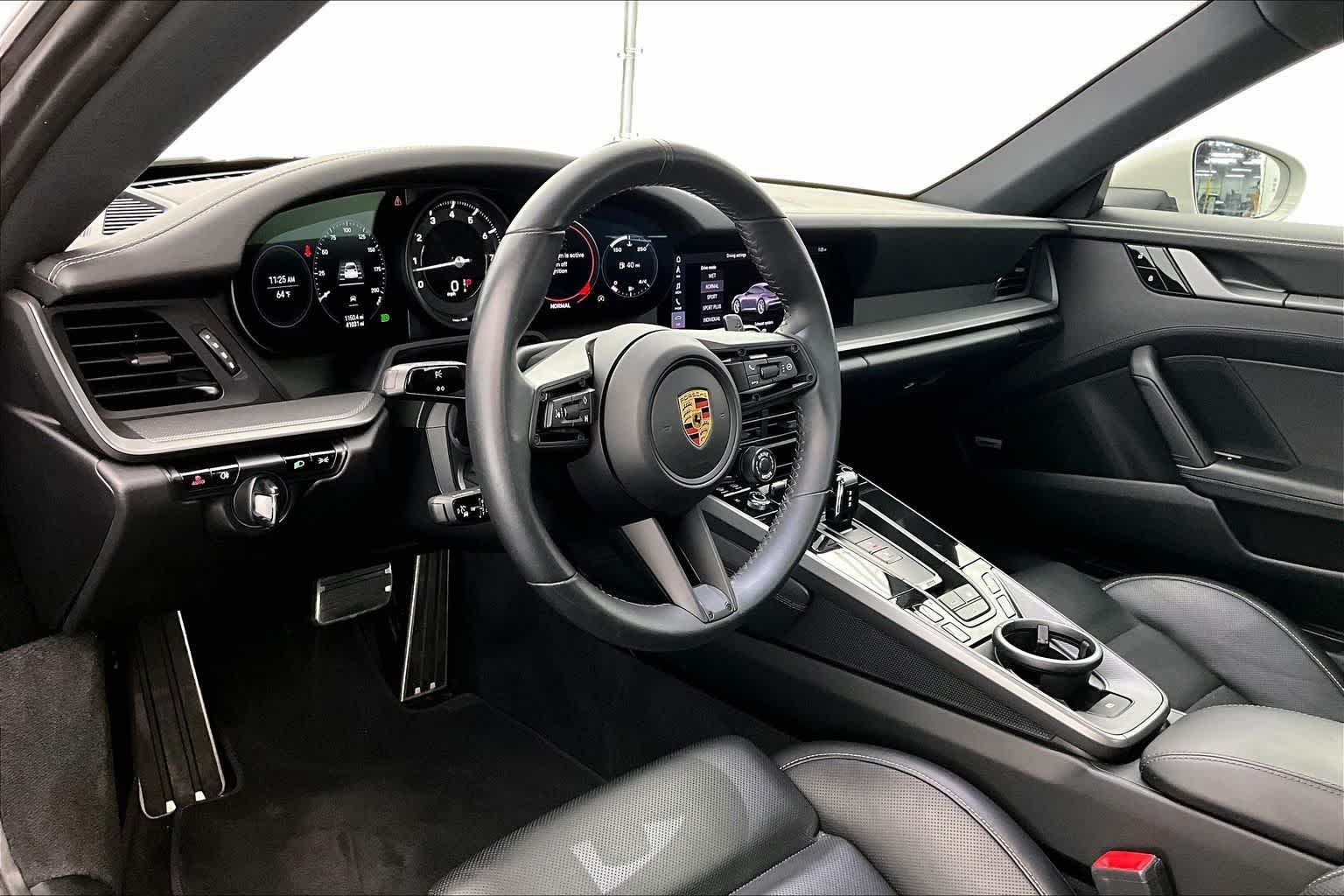 Thumbnail: 2020 Porsche 911 - 2