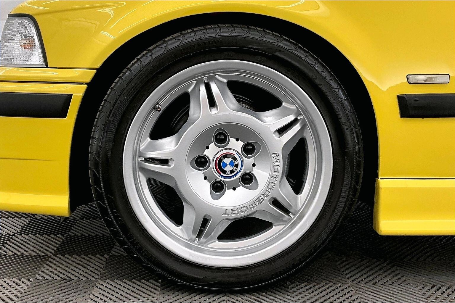 Thumbnail: 2000 BMW 2 Series - 8