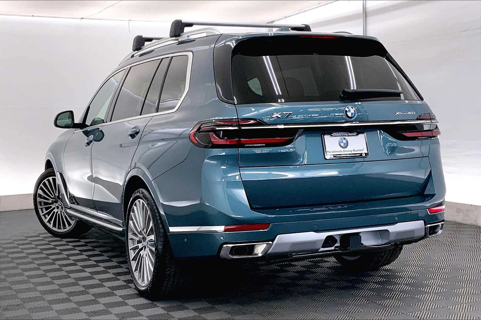 Thumbnail: 2026 BMW X7 - 4