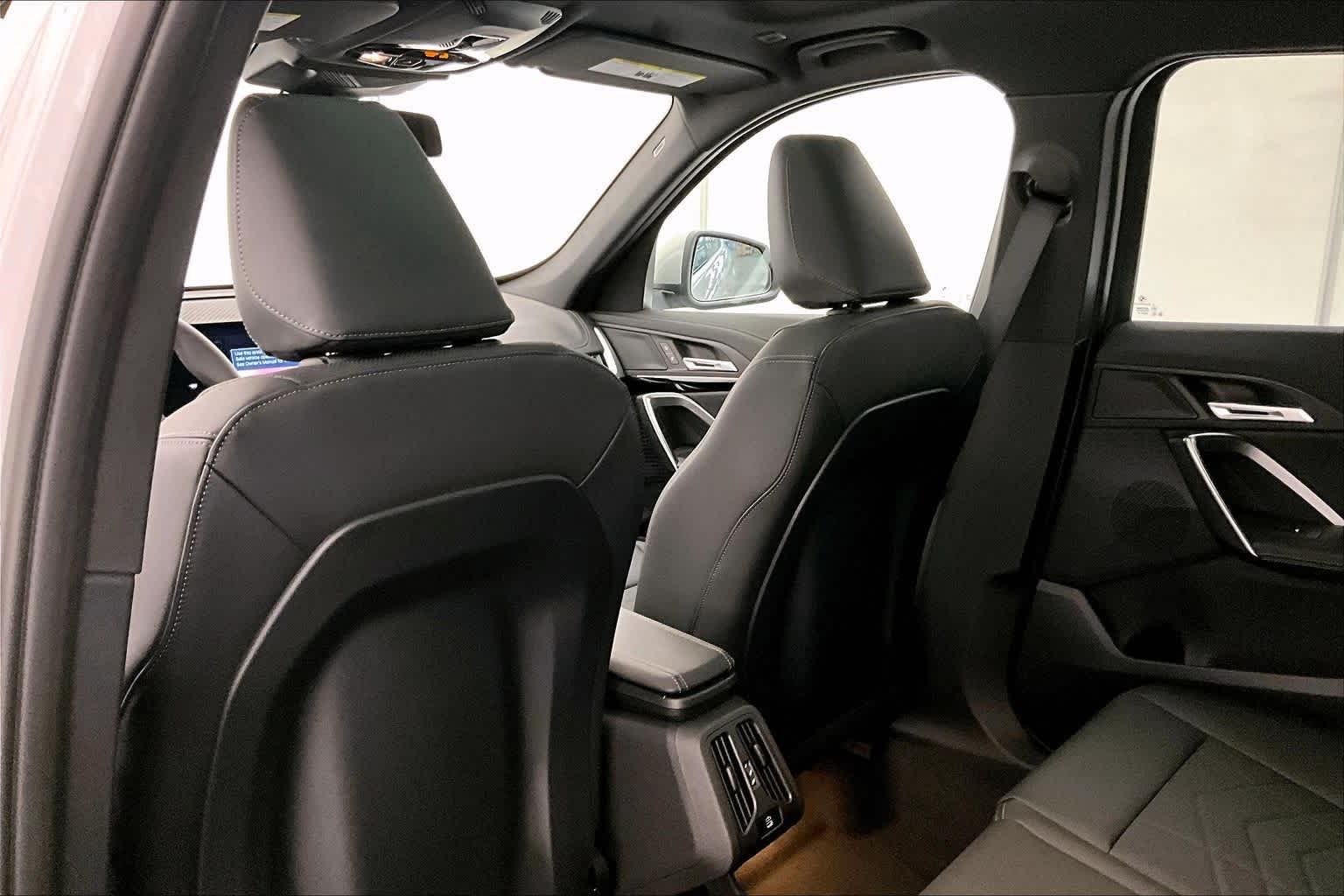 Thumbnail: 2026 BMW X1 - 12