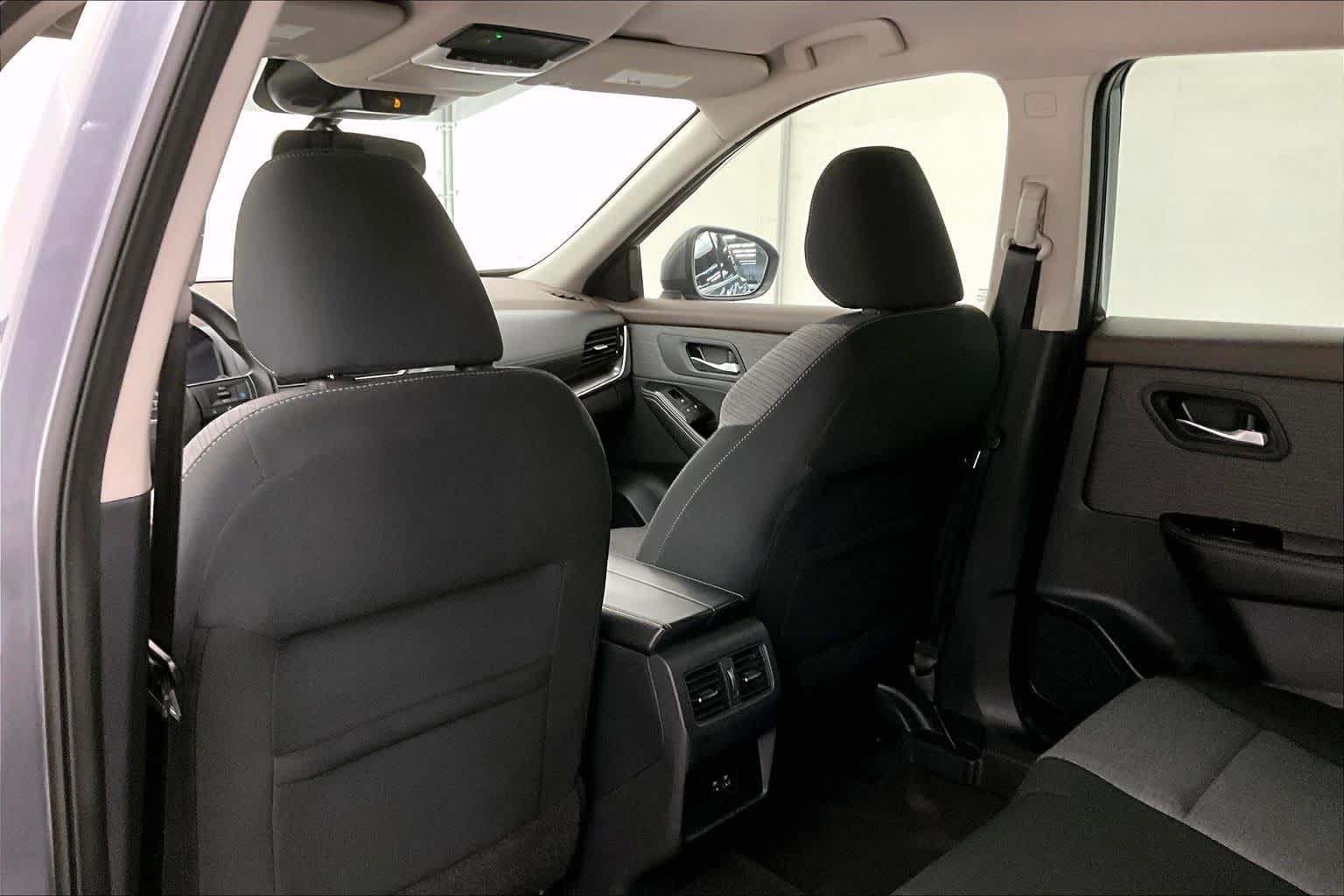 Thumbnail: 2021 Nissan Rogue - 12