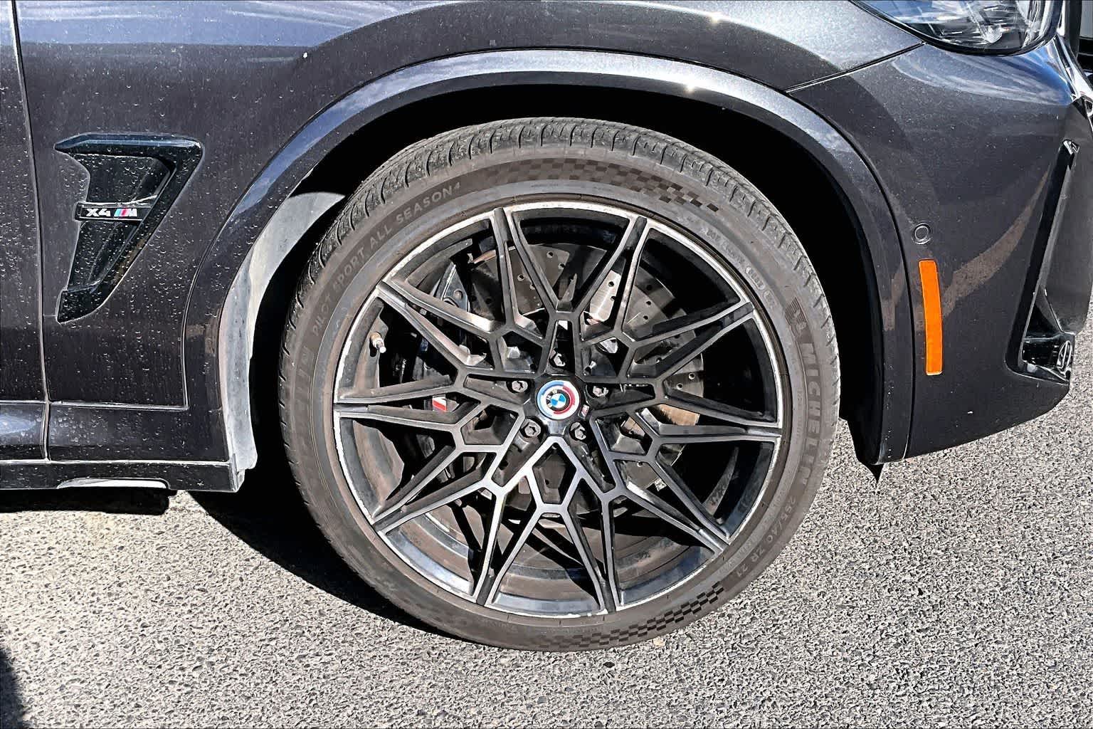 Thumbnail: 2023 BMW X4 - 14