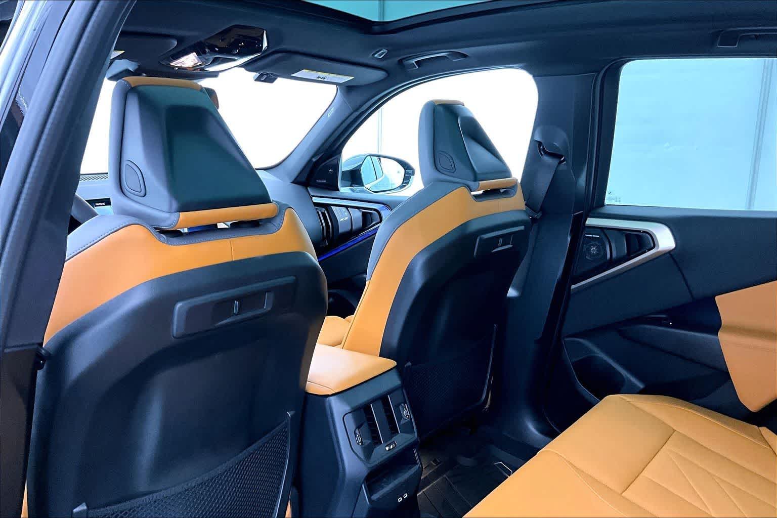 Thumbnail: 2025 BMW X3 - 12