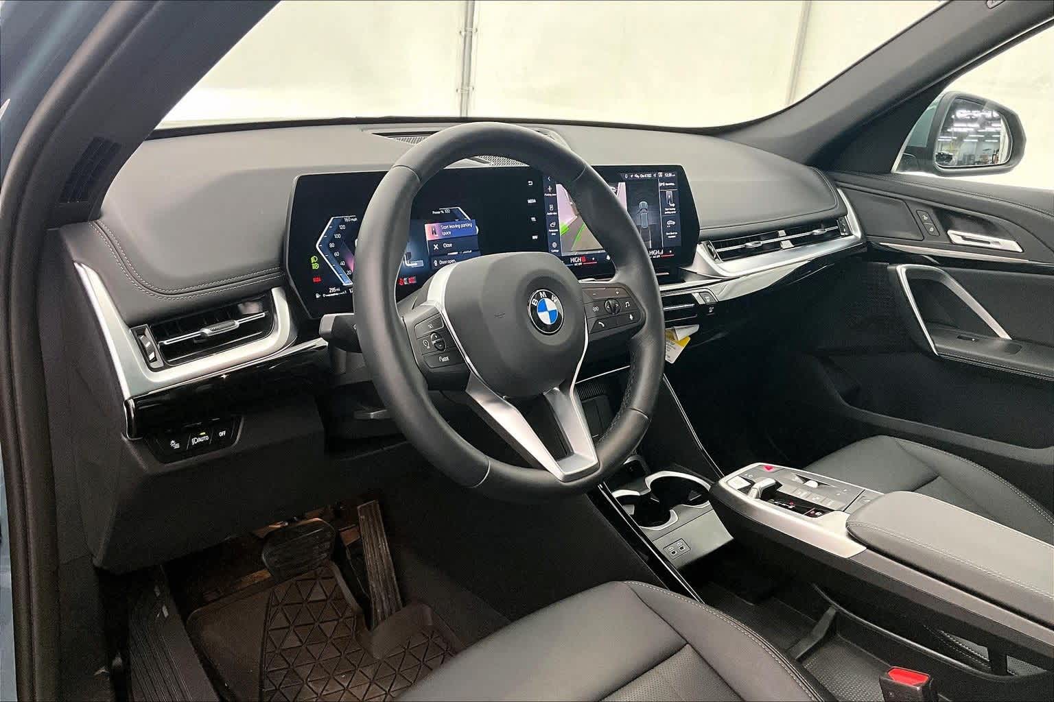 Thumbnail: 2025 BMW X1 - 2