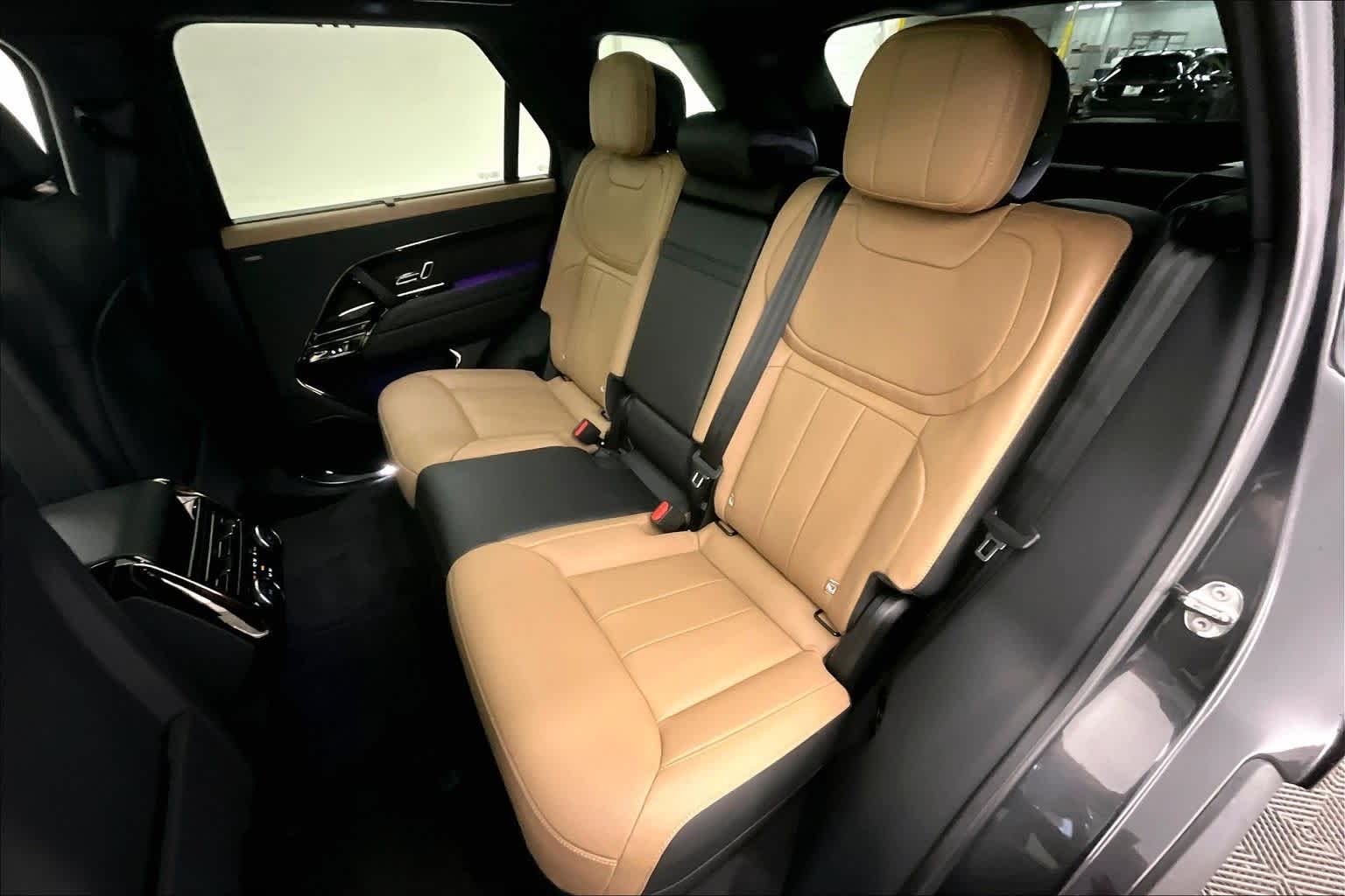 Thumbnail: 2026 Land Rover Range Rover Sport - 29