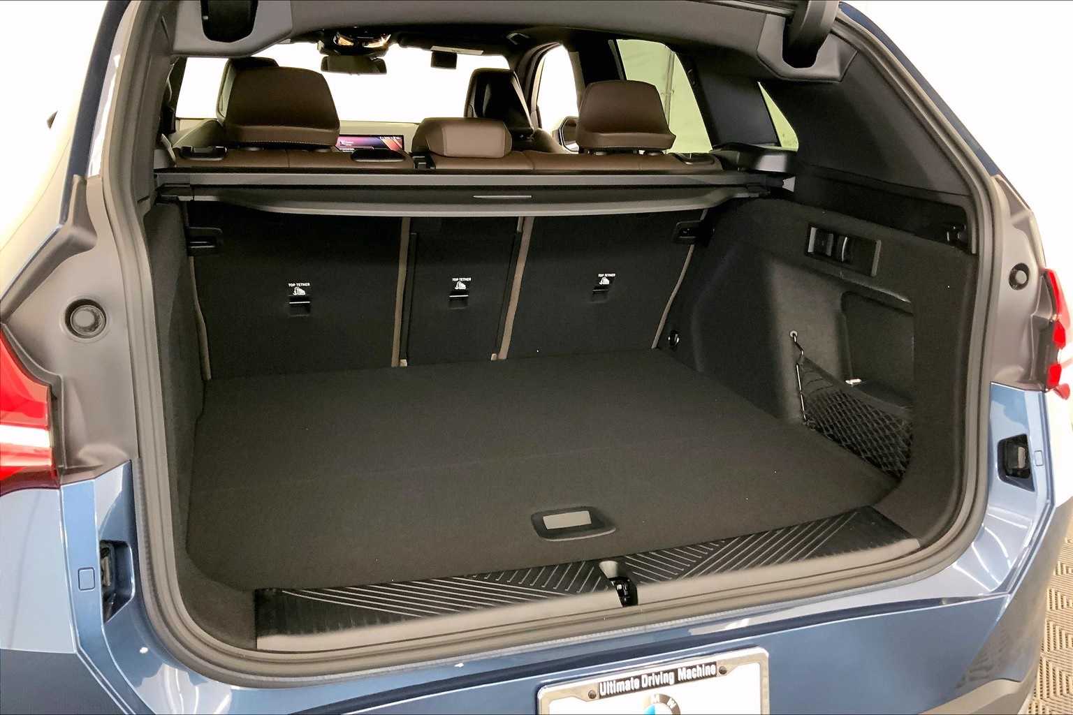 Thumbnail: 2025 BMW X3 - 19