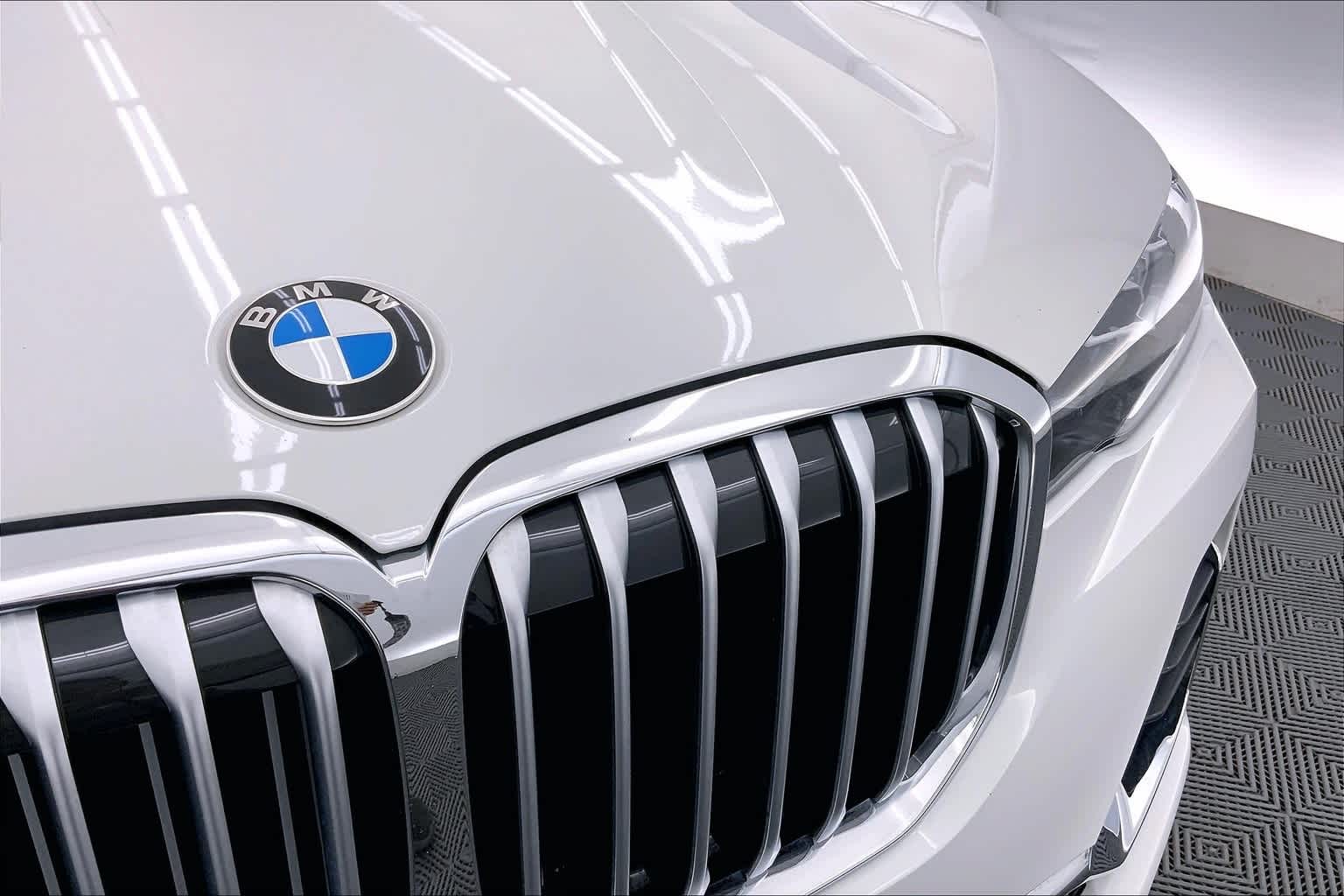 Thumbnail: 2021 BMW X7 - 33