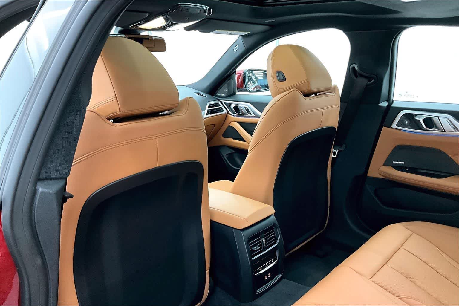 Thumbnail: 2025 BMW i4 - 12