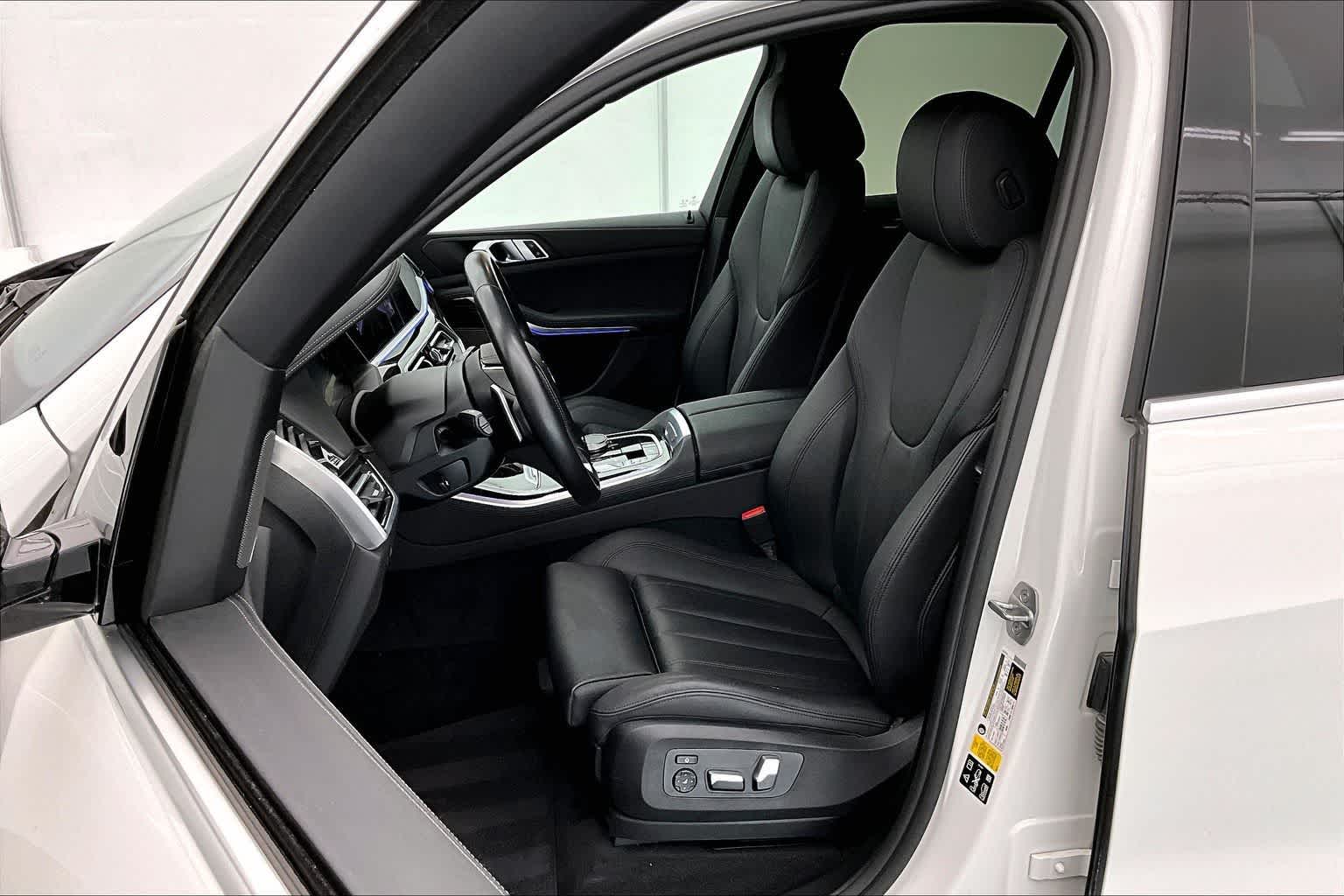 Thumbnail: 2020 BMW X5 - 11