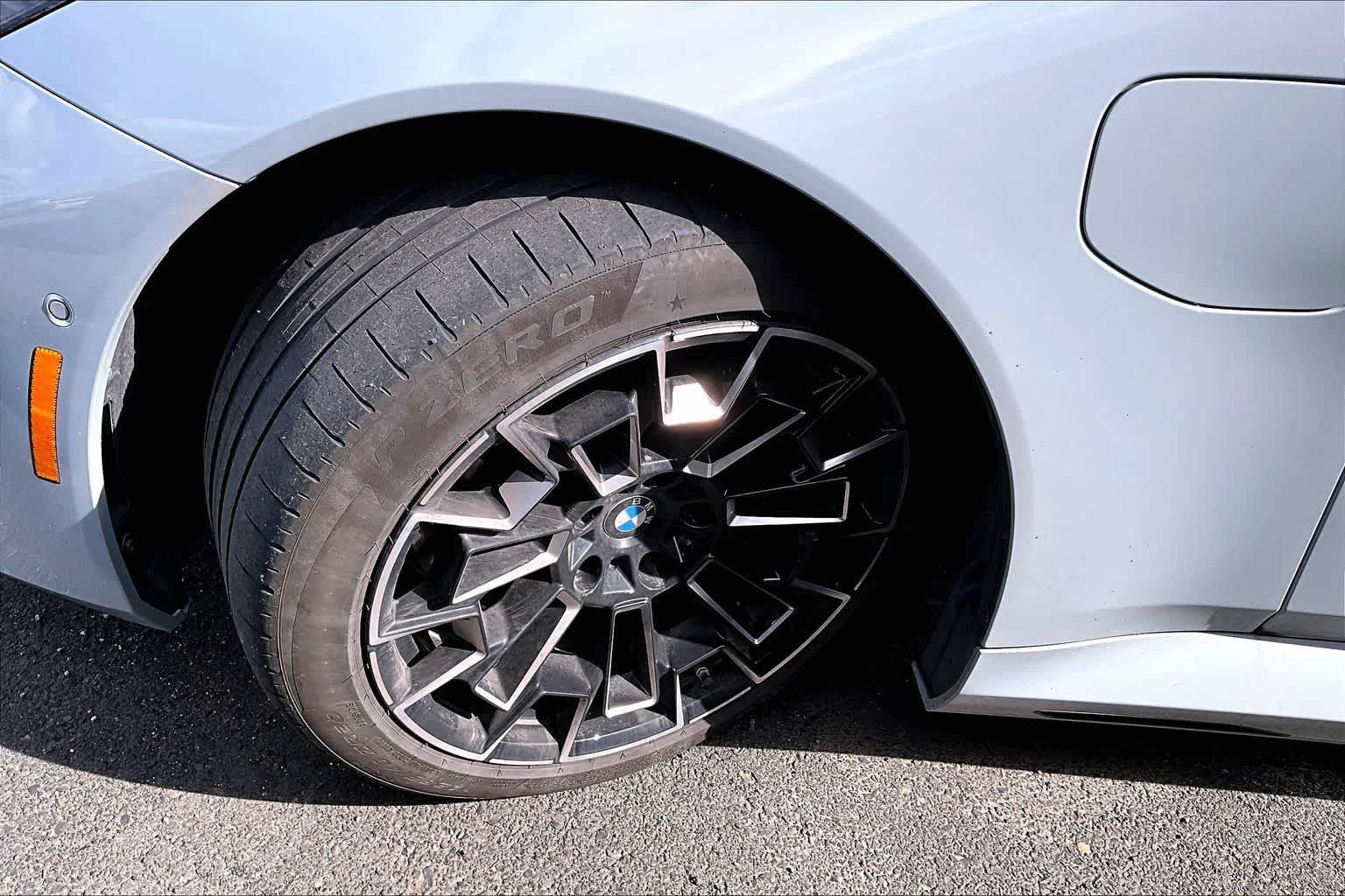 Thumbnail: 2026 BMW M5 - 8