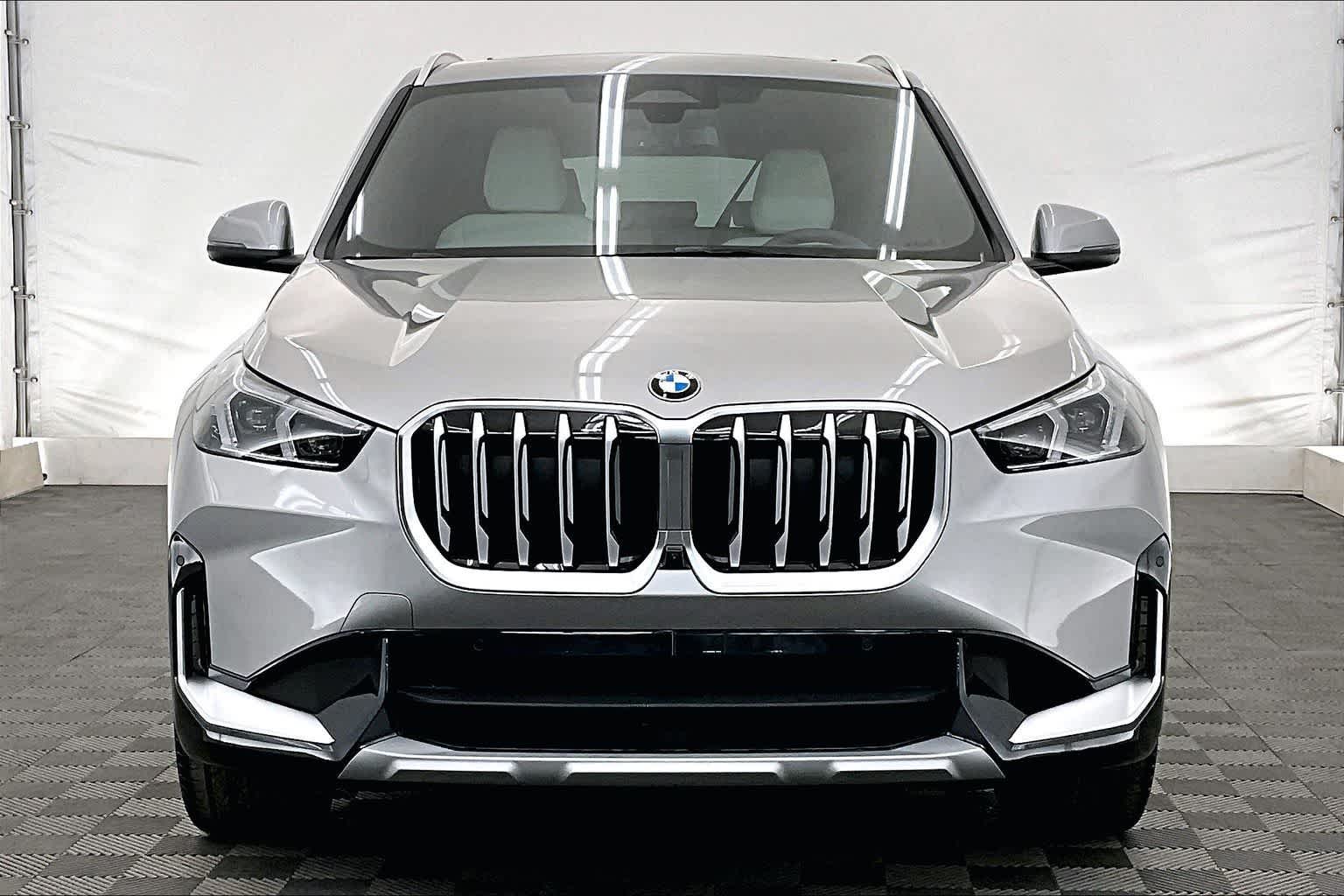 Thumbnail: 2026 BMW X1 - 6