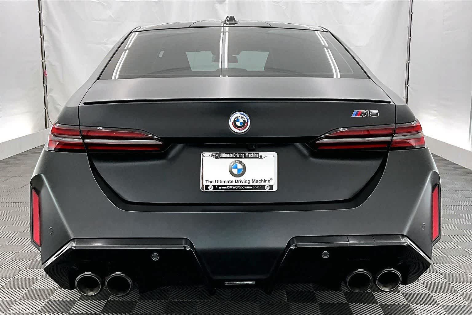 Thumbnail: 2026 BMW M5 - 5