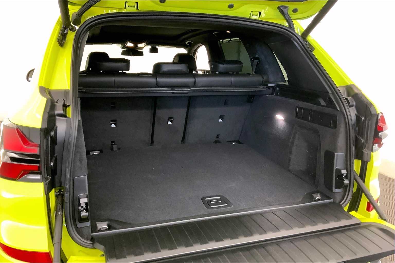 Thumbnail: 2025 BMW X5 - 19