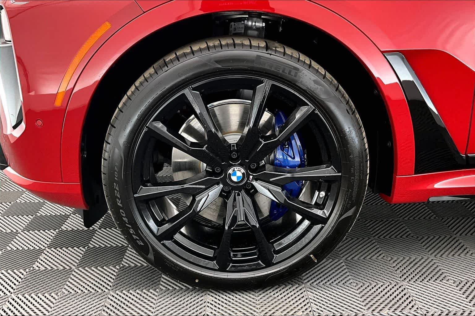 Thumbnail: 2026 BMW X7 - 8