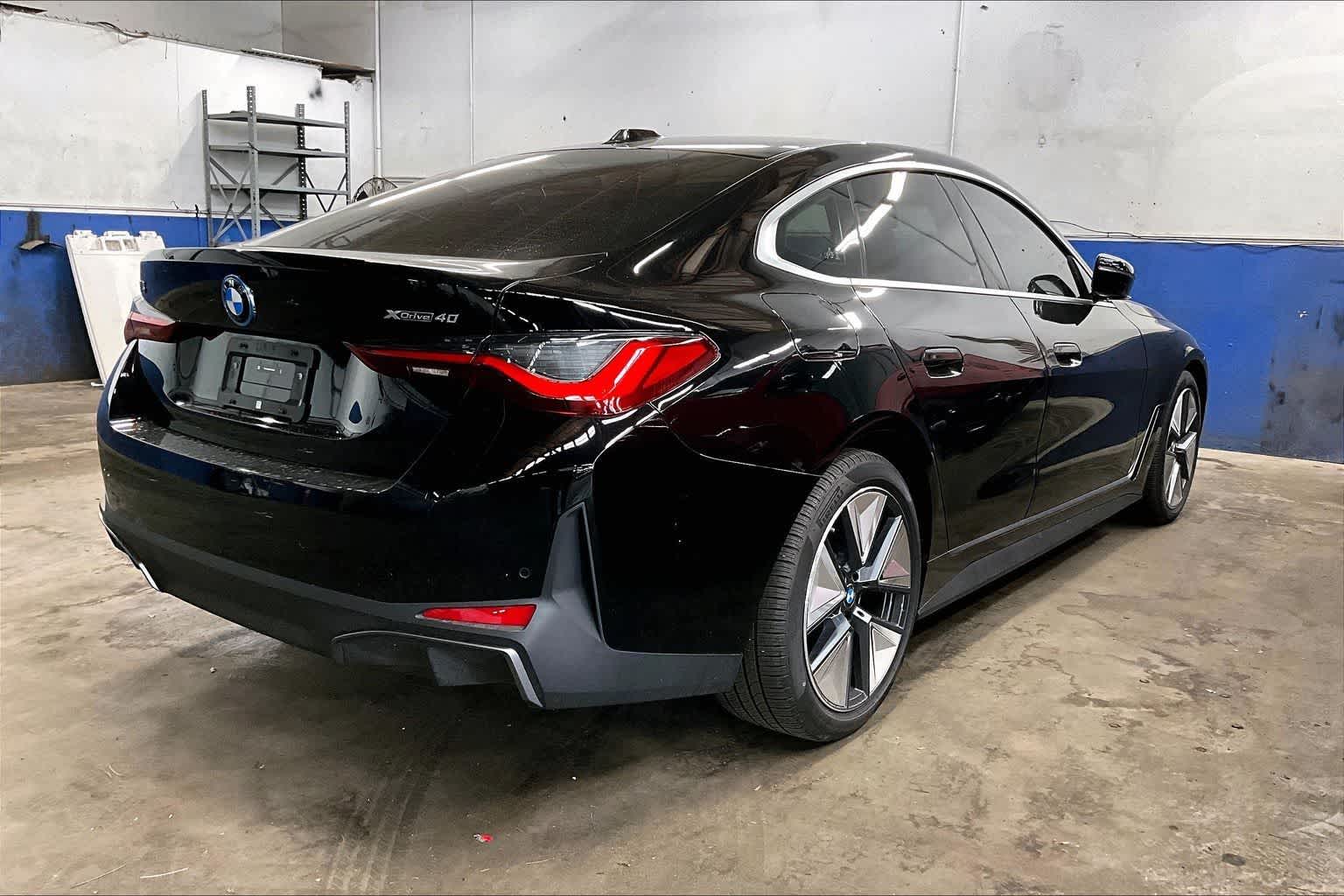 Thumbnail: 2025 BMW i4 - 19