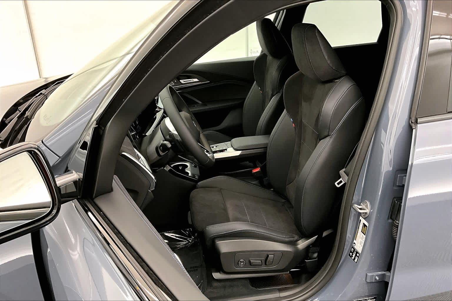 Thumbnail: 2026 BMW X1 - 11