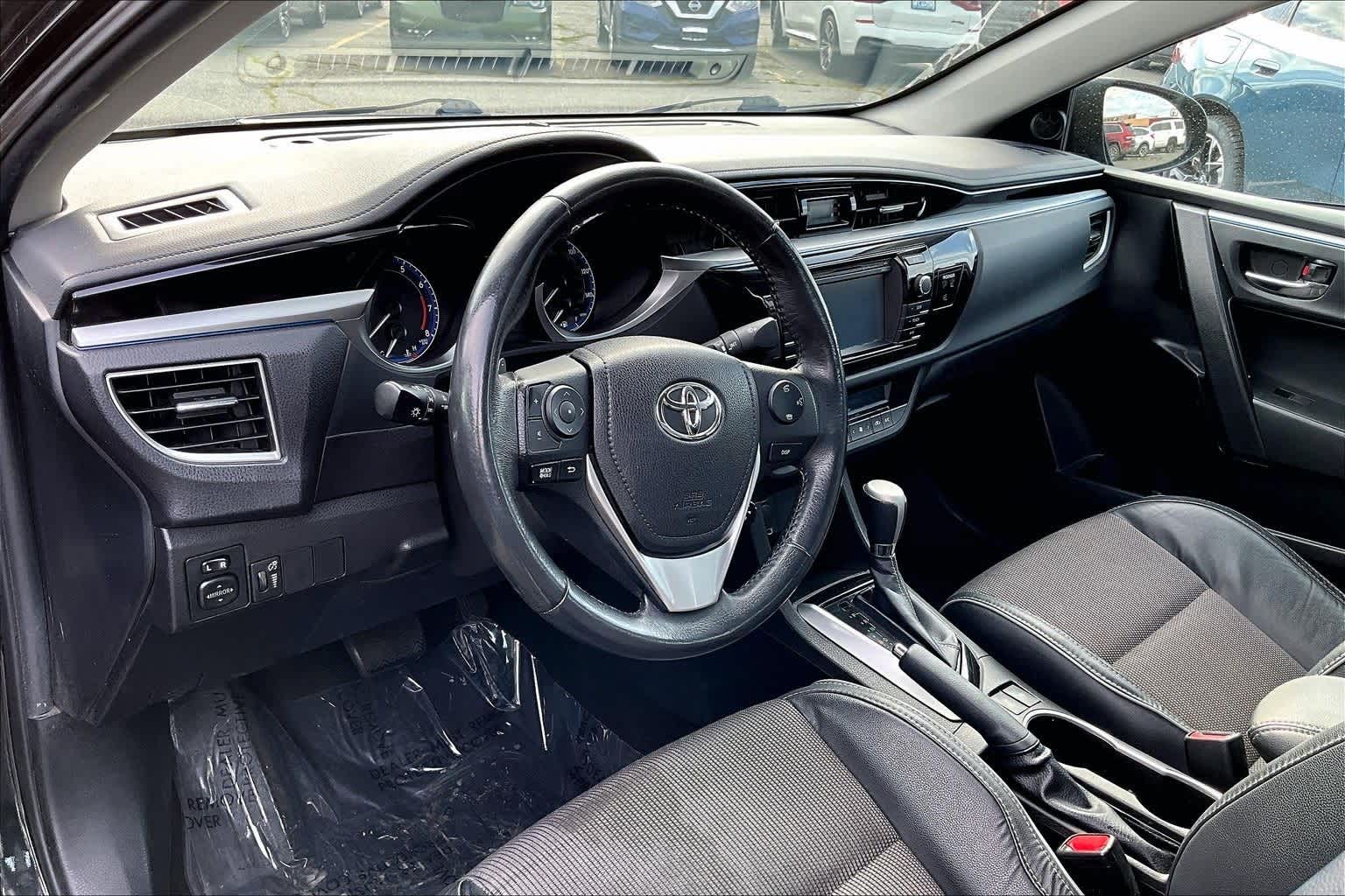 Thumbnail: 2016 Toyota Corolla - 2