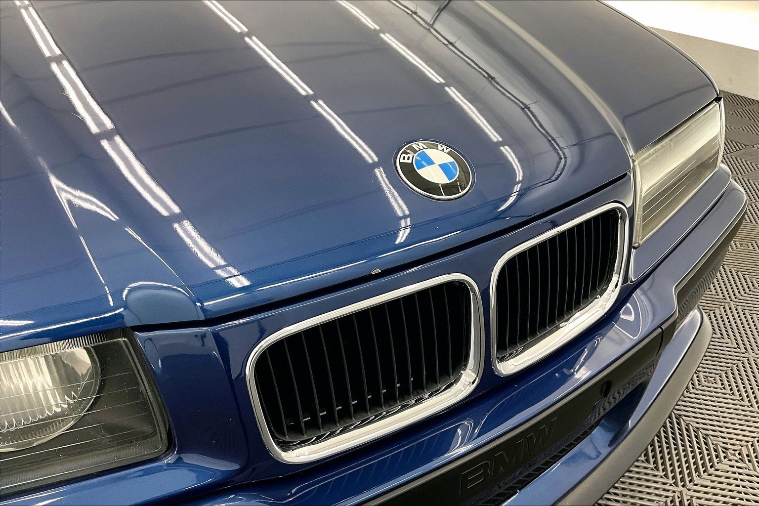 Thumbnail: 1994 BMW M3 - 32