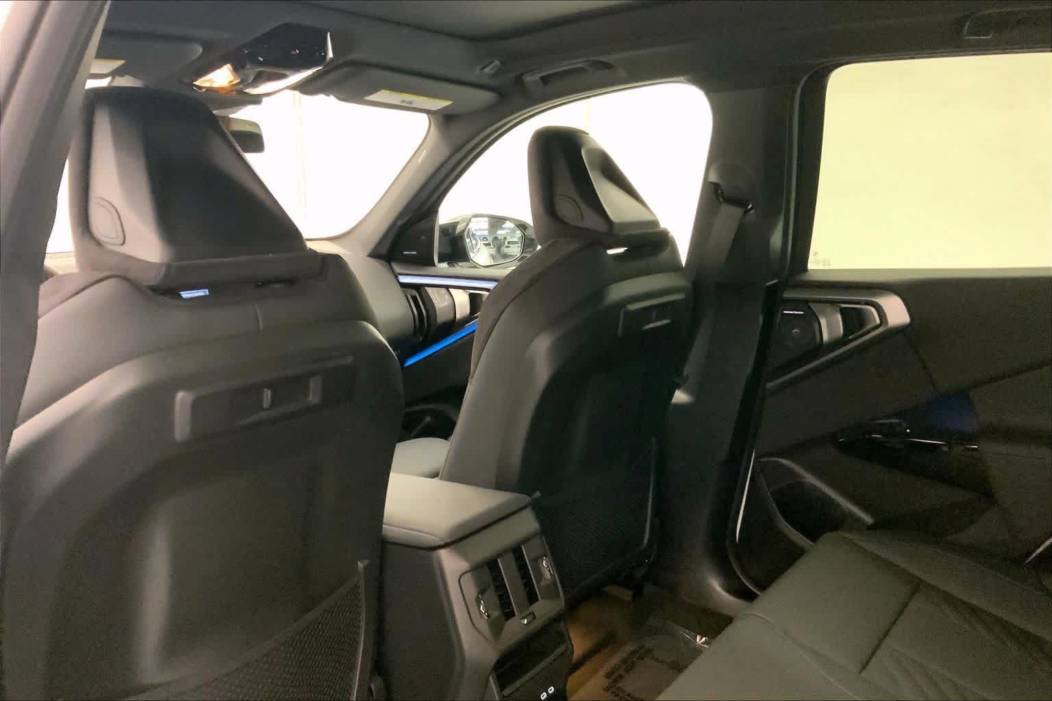 Thumbnail: 2026 BMW X3 - 12