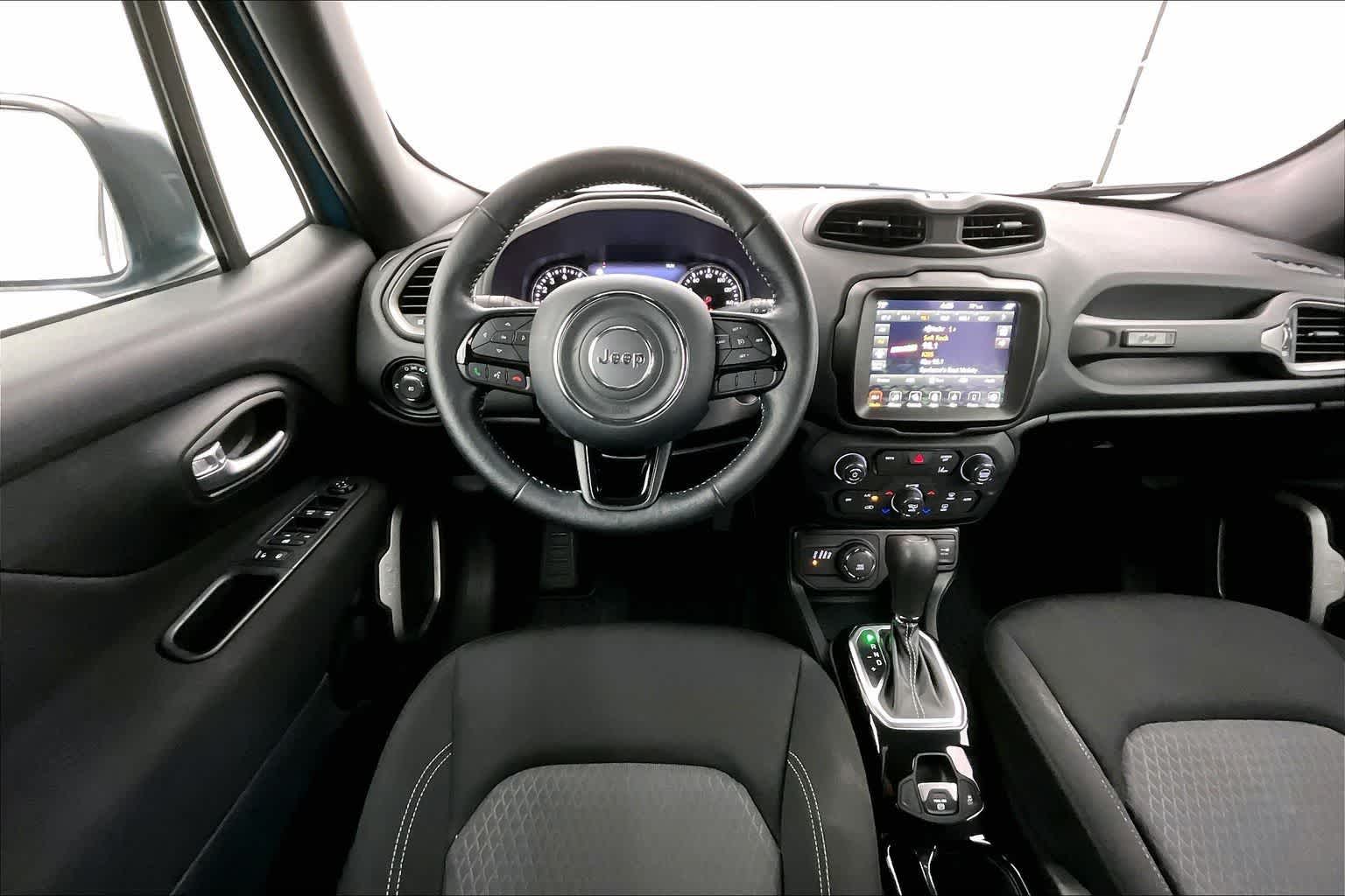 Thumbnail: 2021 Jeep Renegade - 14