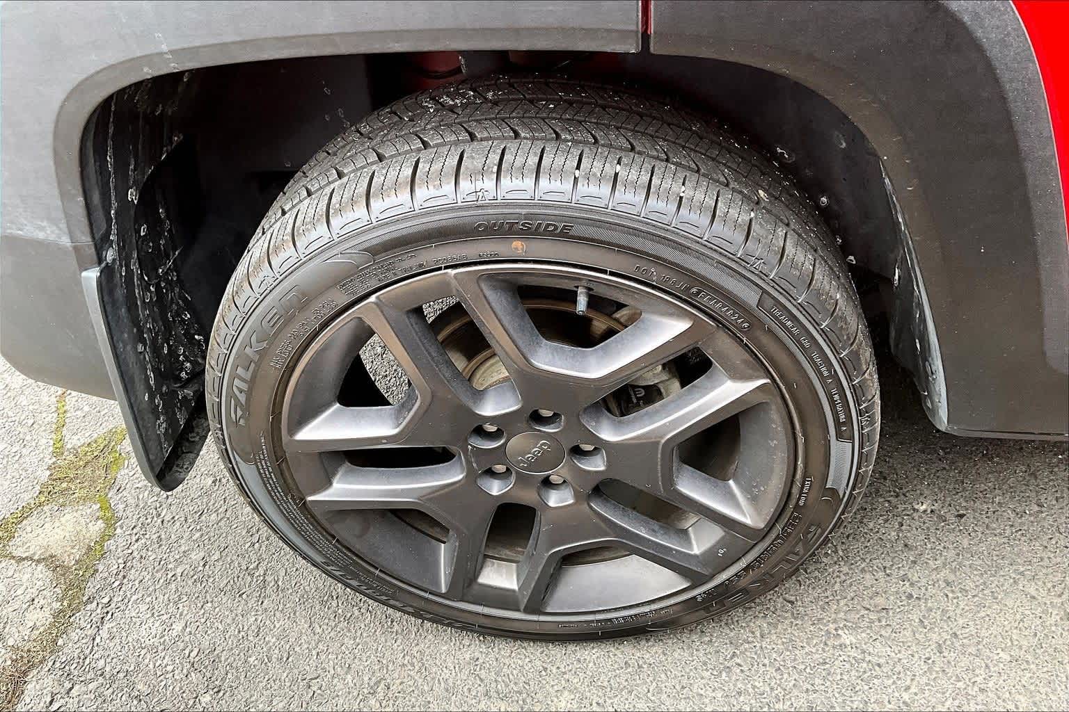 Thumbnail: 2020 Jeep Renegade - 20