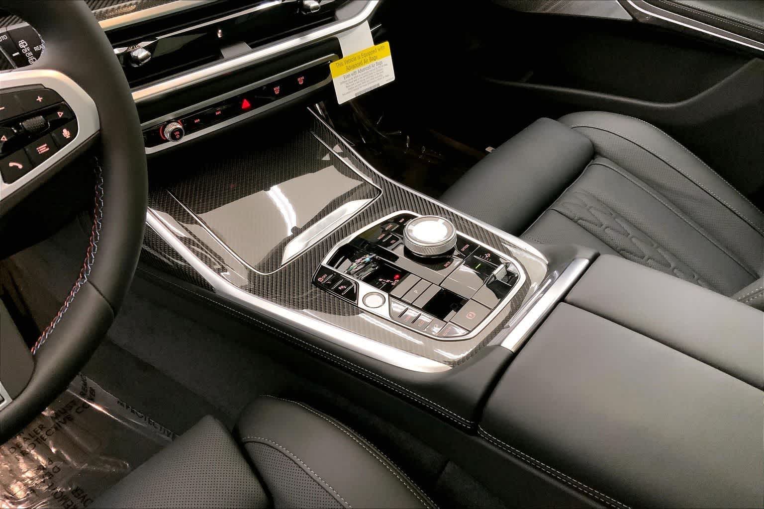 Thumbnail: 2026 BMW X7 - 17