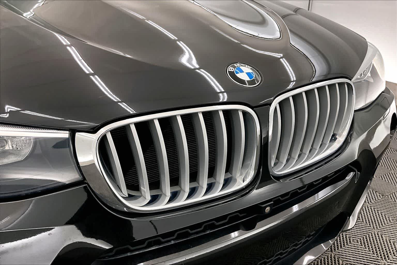 Thumbnail: 2017 BMW X3 - 33