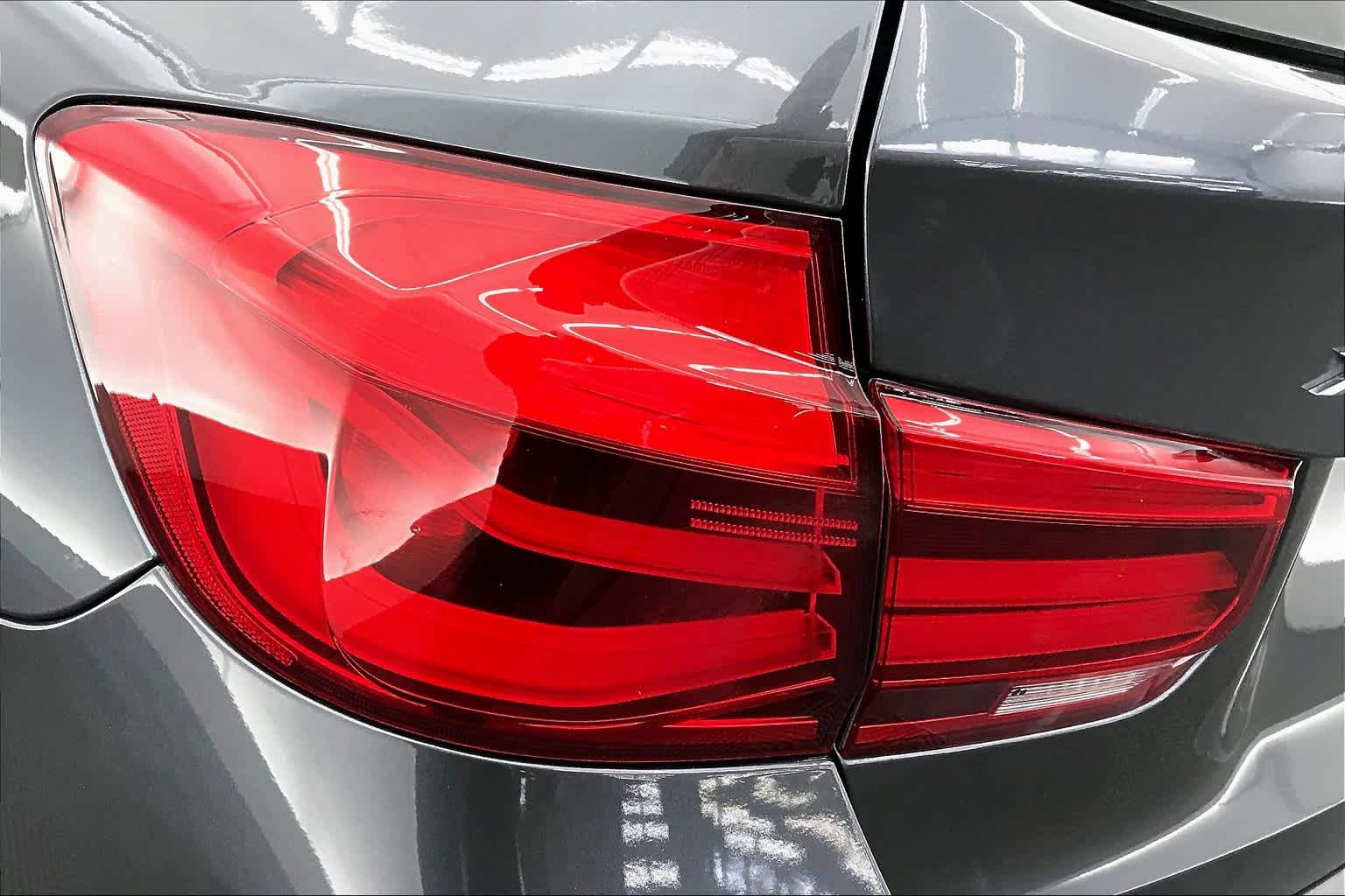 Thumbnail: 2016 BMW 3 Series - 26