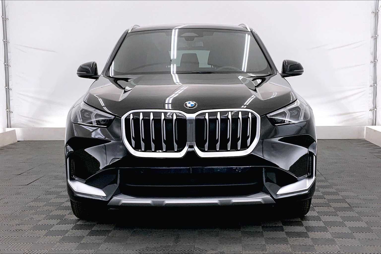 Thumbnail: 2025 BMW X1 - 6