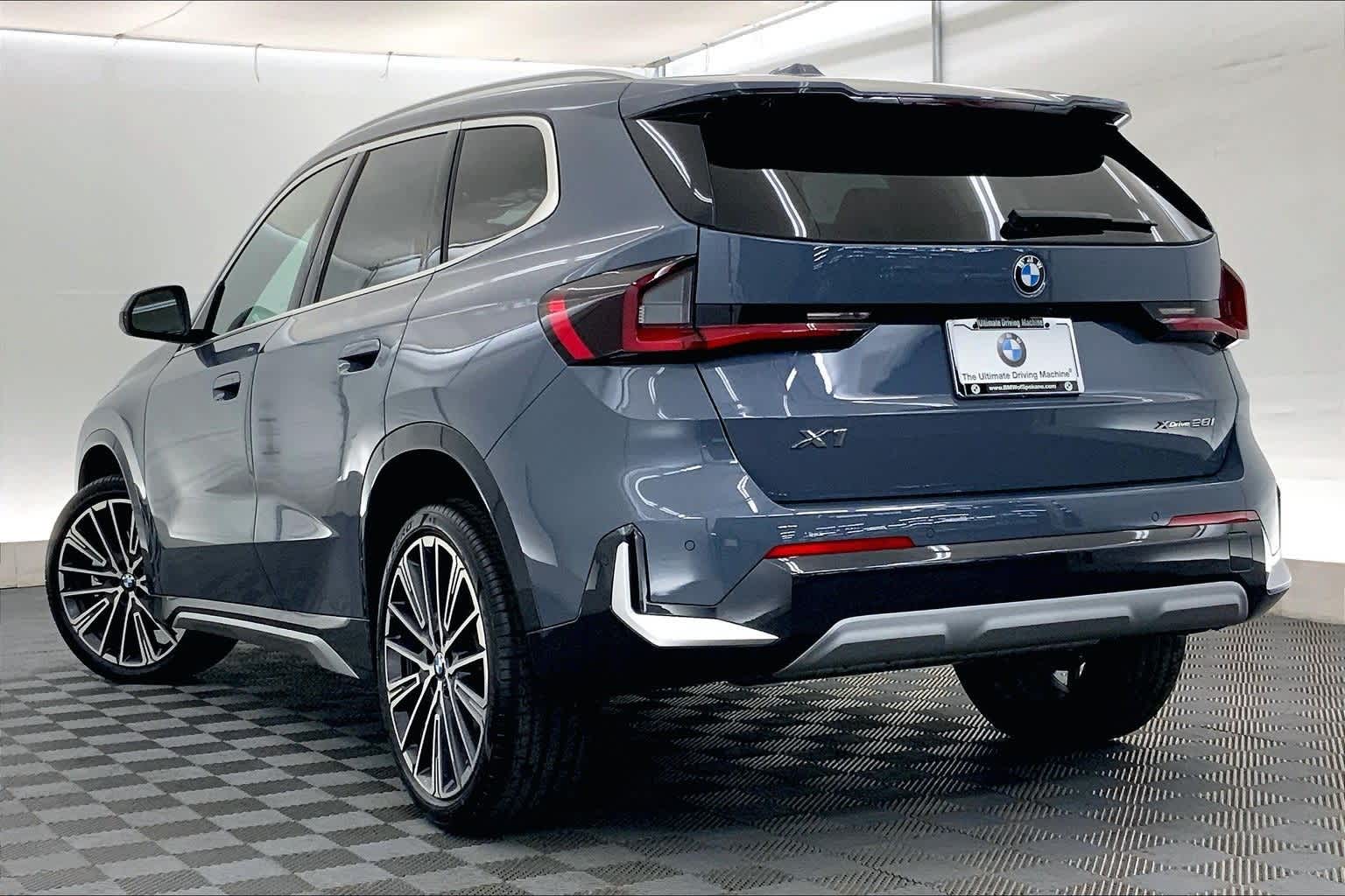 Thumbnail: 2026 BMW X1 - 4