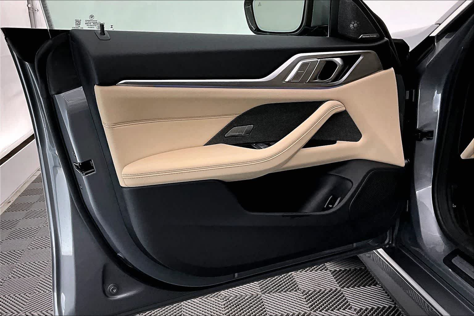 Thumbnail: 2025 BMW i4 - 27