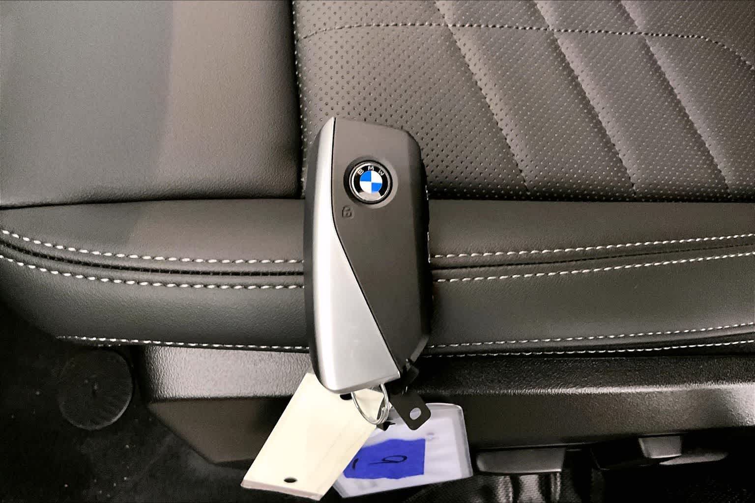 Thumbnail: 2026 BMW X1 - 20