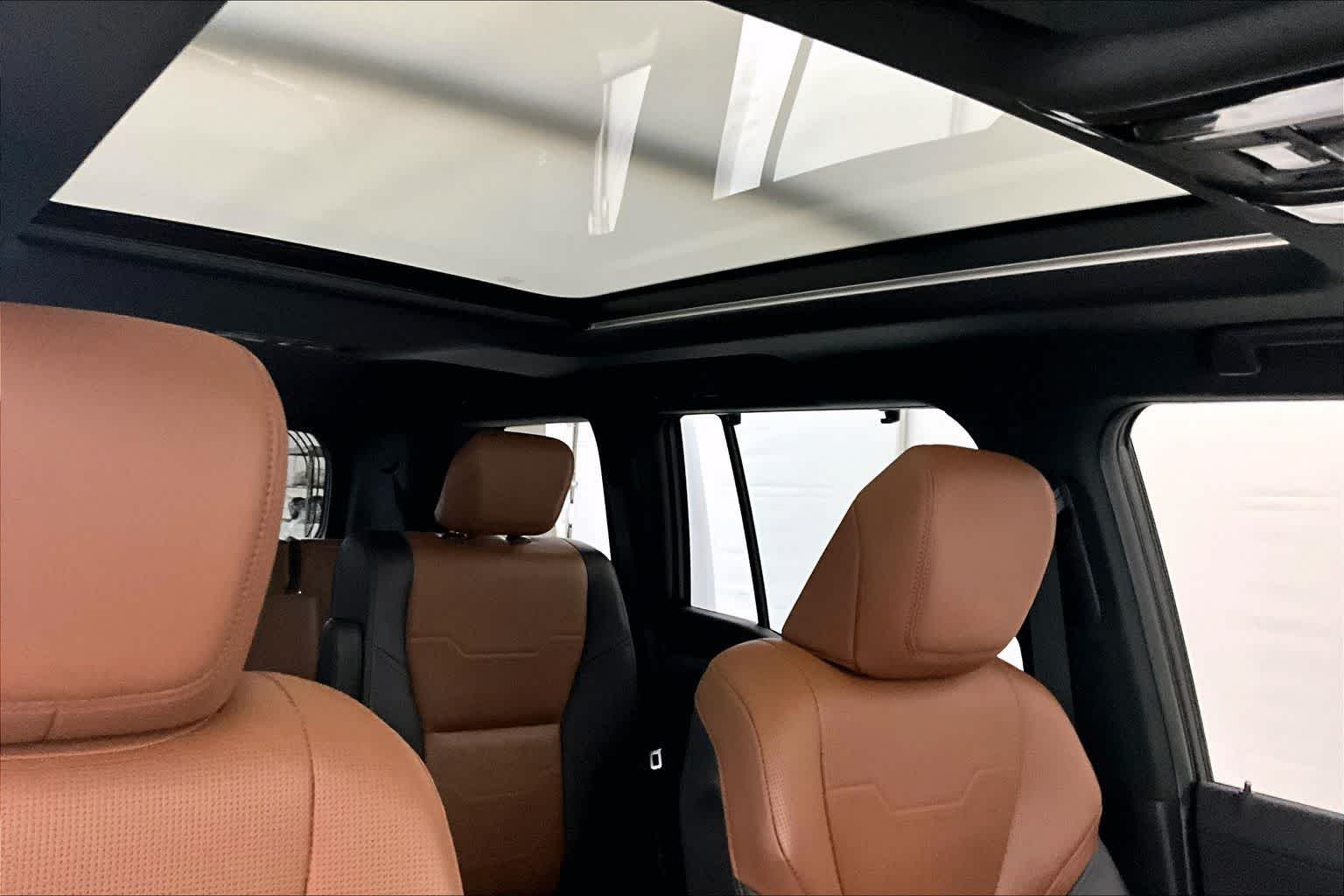 Thumbnail: 2024 Lexus GX - 30