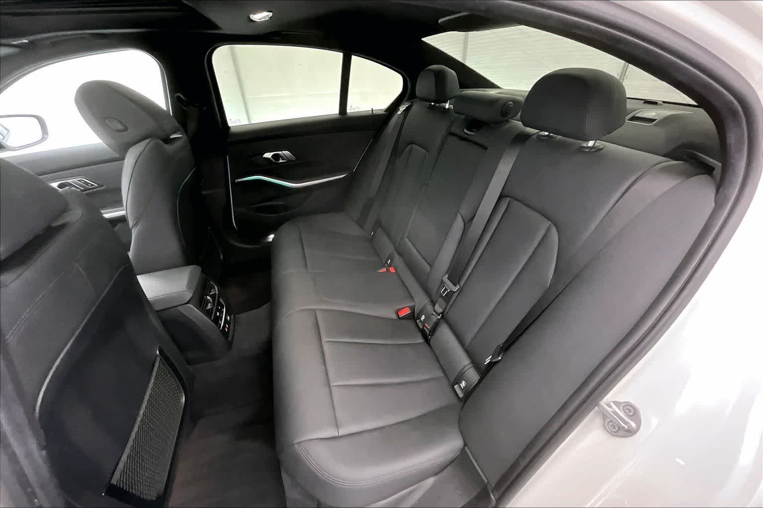 Thumbnail: 2020 BMW 3 Series - 29