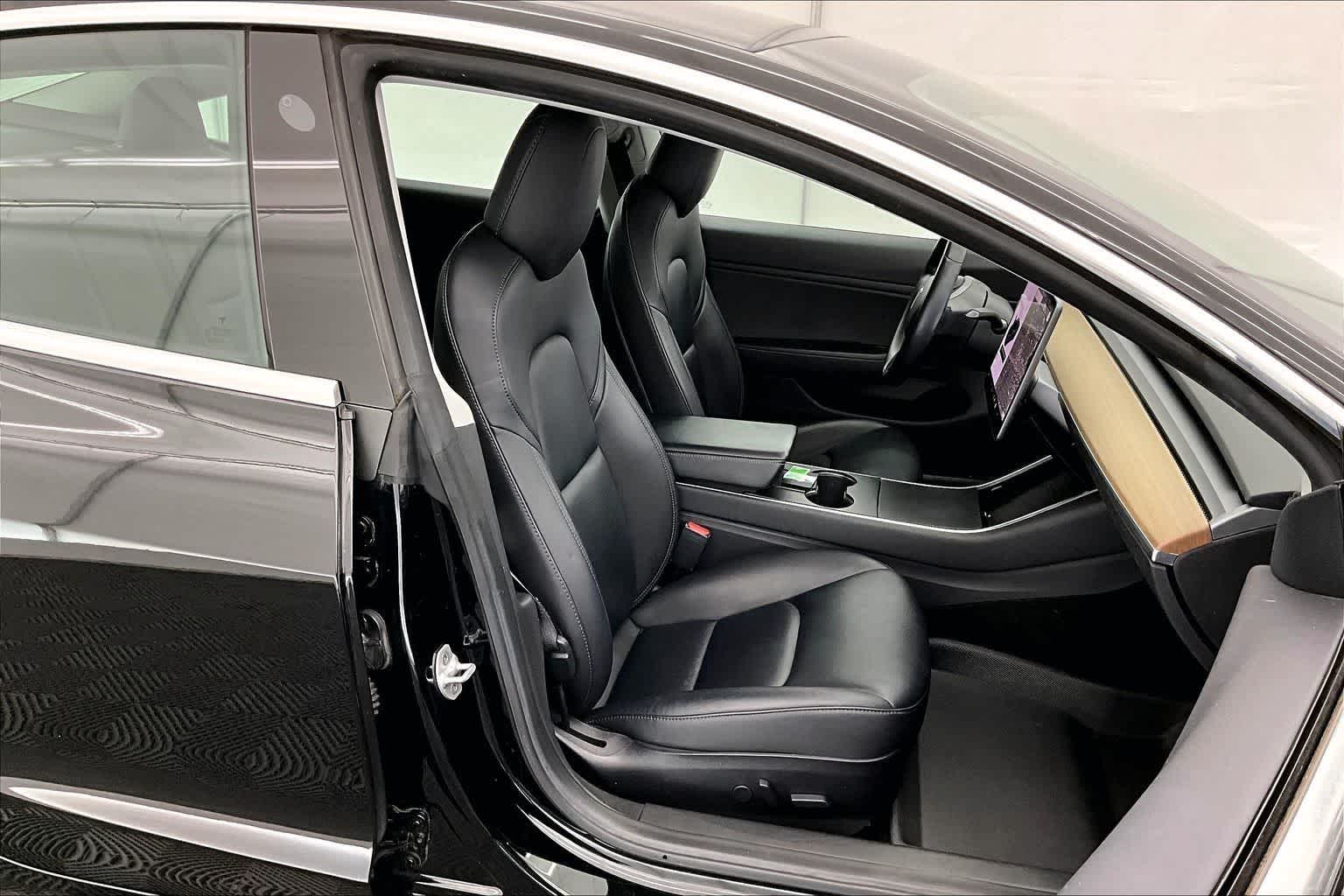 Thumbnail: 2019 Tesla Model 3 - 13